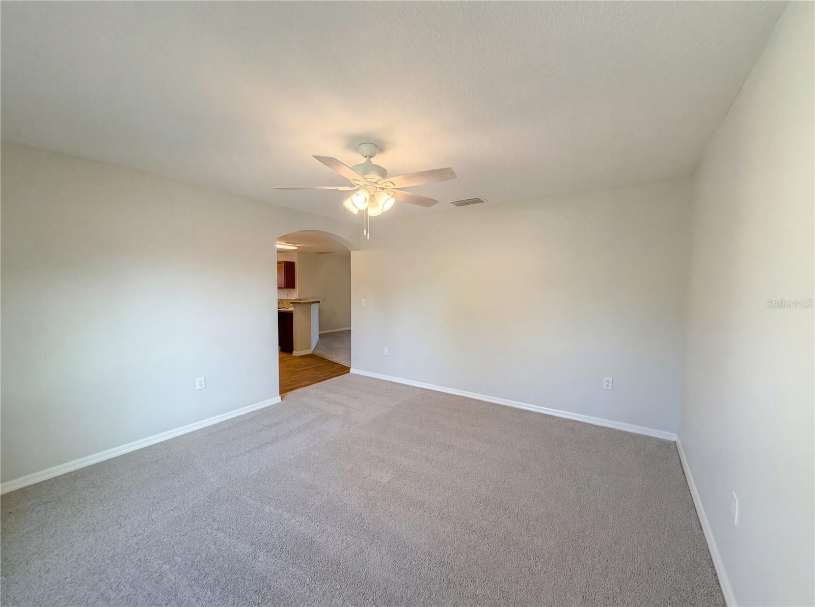 TAVARES CHELSEA OAKS SOUTH - Residential