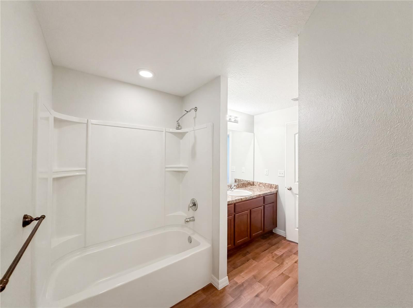 TAVARES CHELSEA OAKS SOUTH - Residential