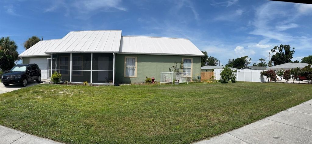 Photo of 4410 Englewood Road, Venice, FL 34293 (MLS # A4674970)