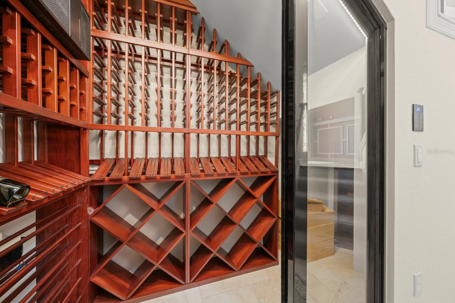 SARASOTA NATIONAL - Residential