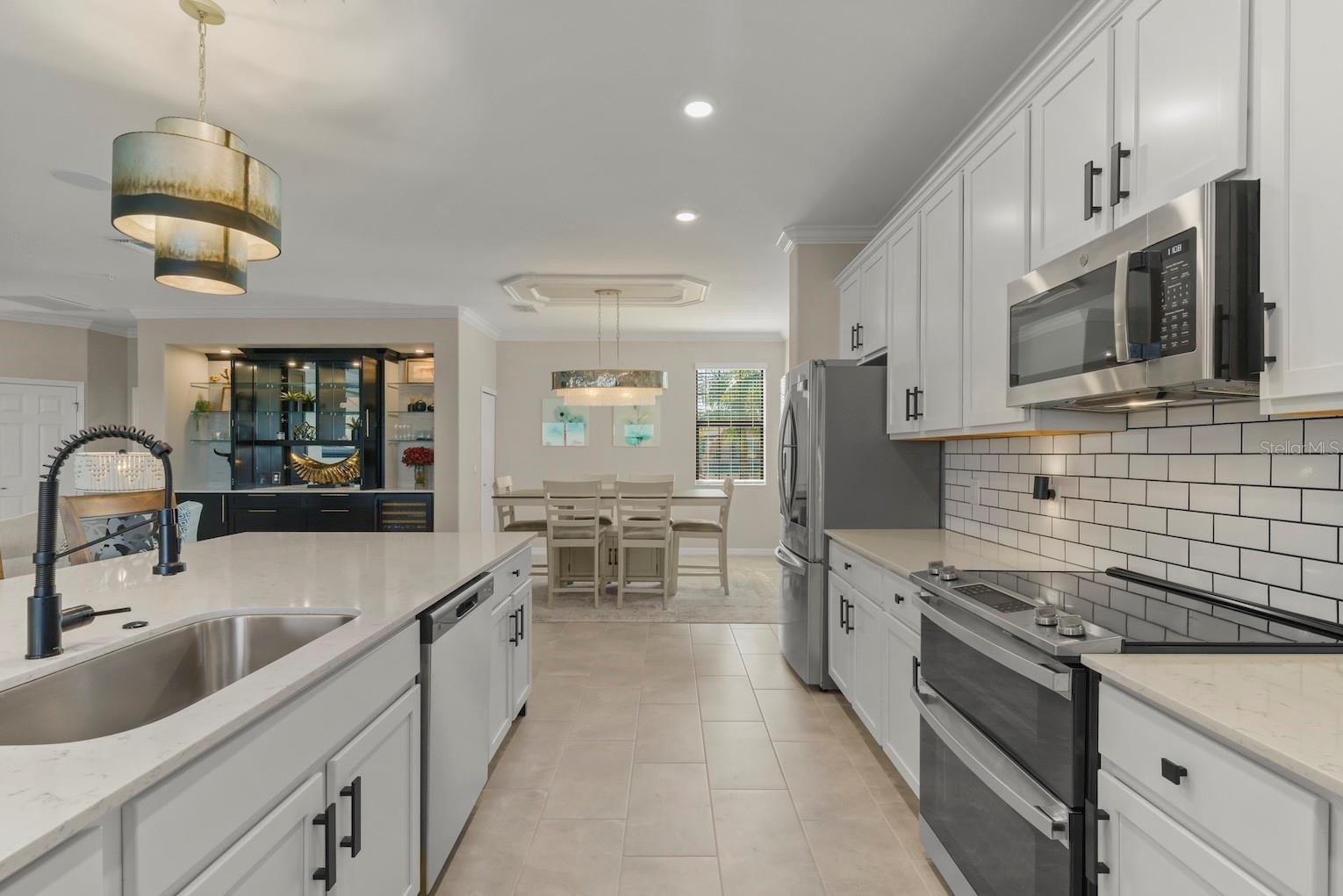 SARASOTA NATIONAL - Residential