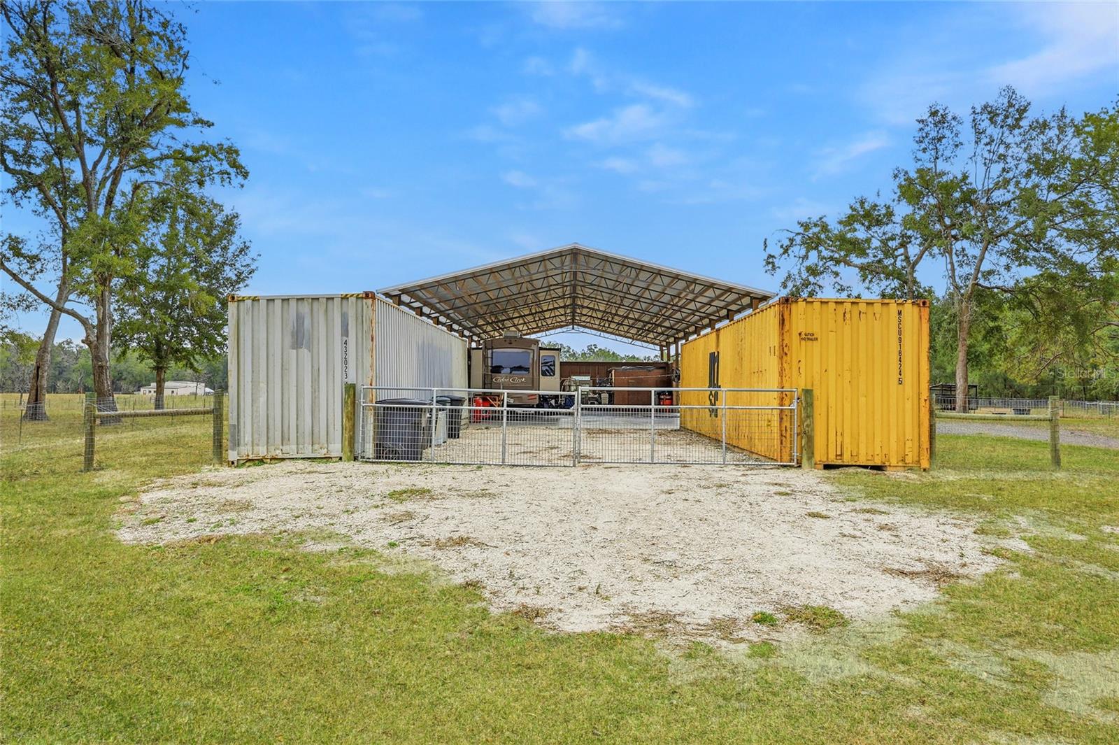 ICHETUCKNEE MEADOWS - Land