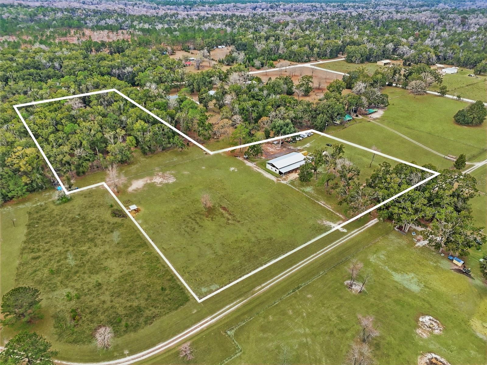 ICHETUCKNEE MEADOWS - Land