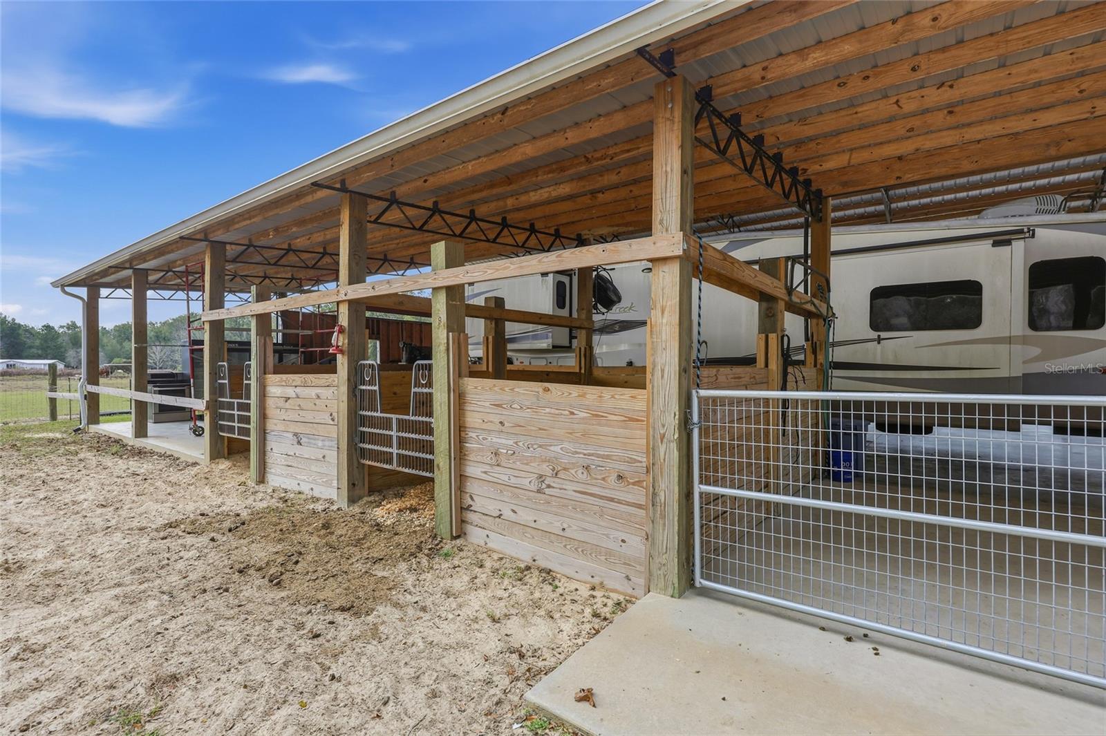 ICHETUCKNEE MEADOWS - Land