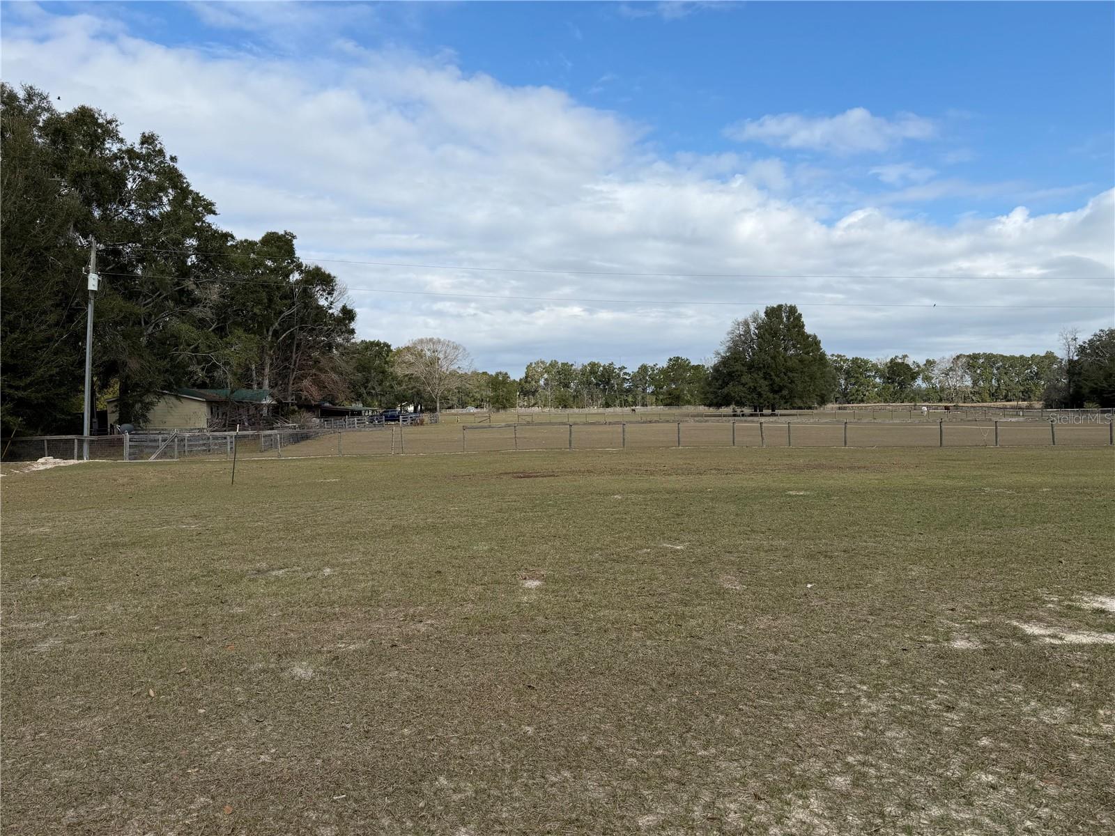 ICHETUCKNEE MEADOWS - Land