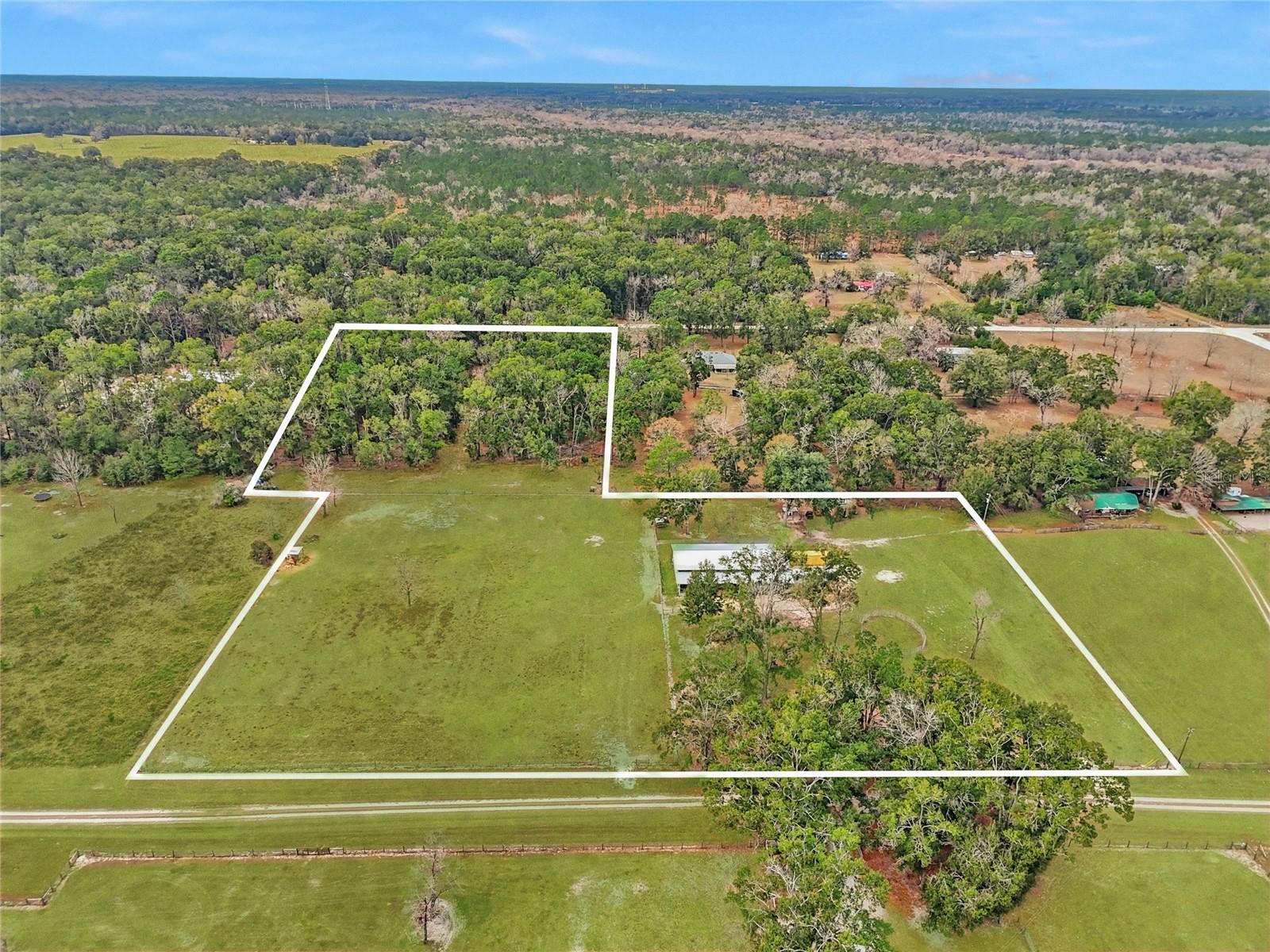 ICHETUCKNEE MEADOWS - Land