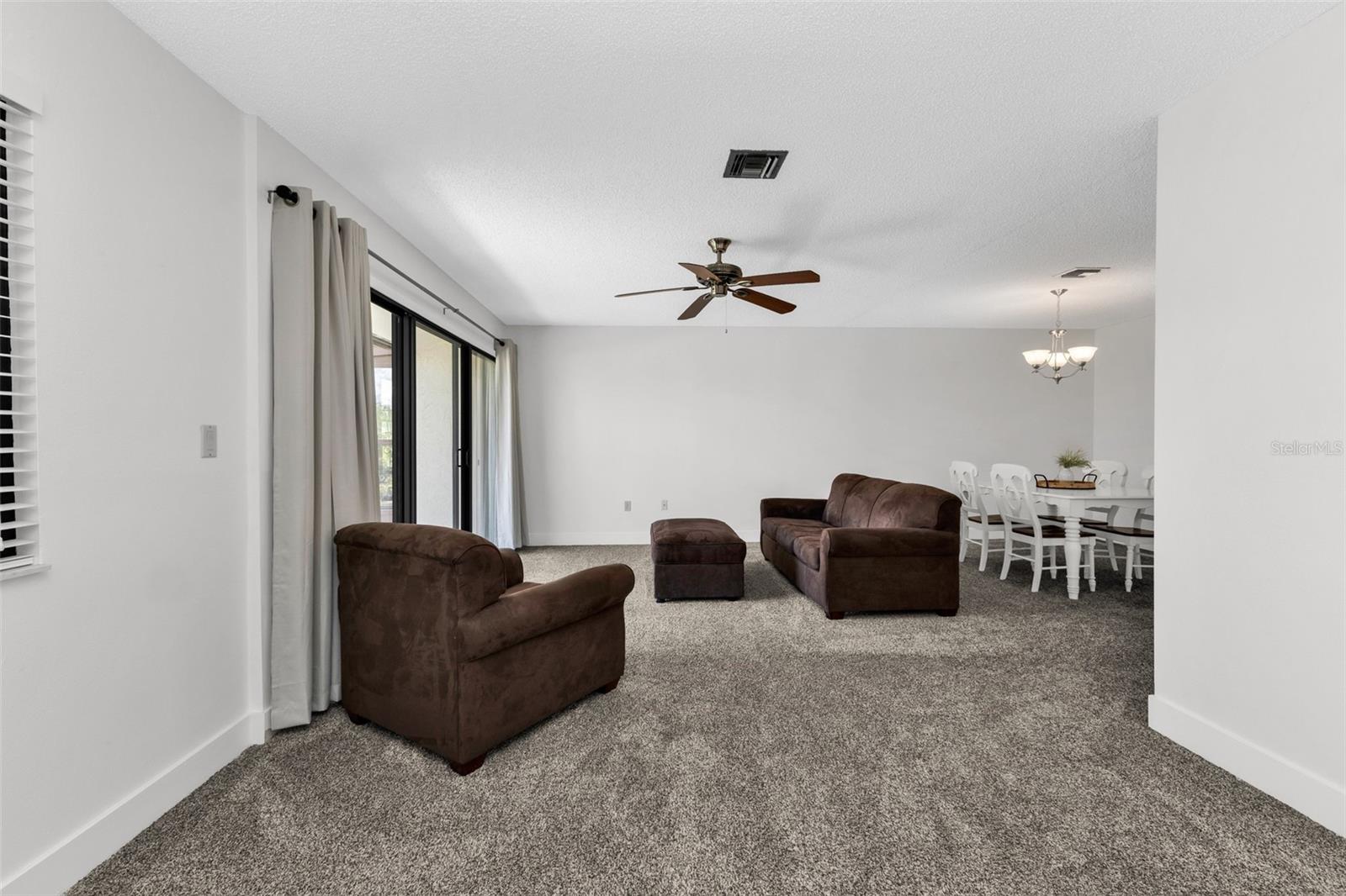 1001 W MARION AVENUE 5
