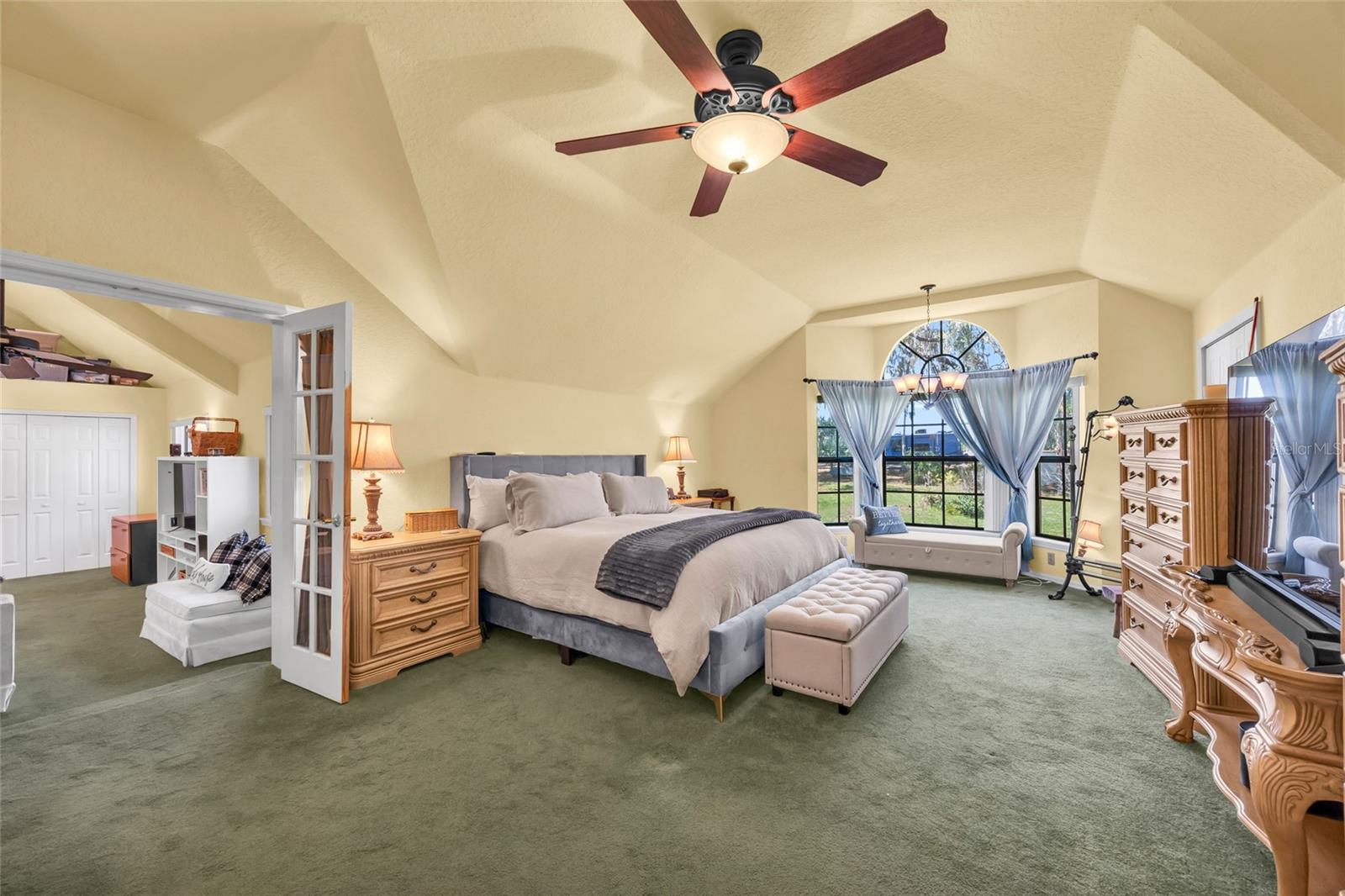 EDGEWOOD RANCHES - Residential