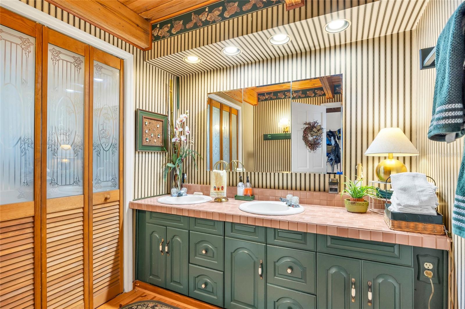 EDGEWOOD RANCHES - Residential