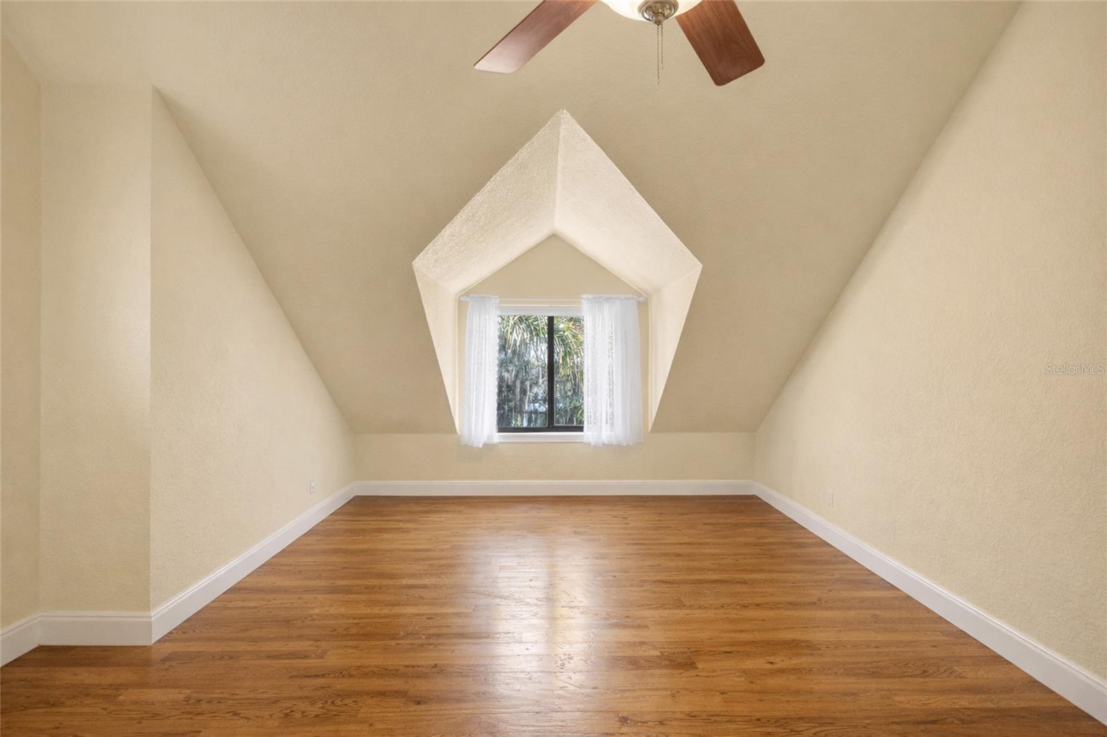 EDGEWOOD RANCHES - Residential