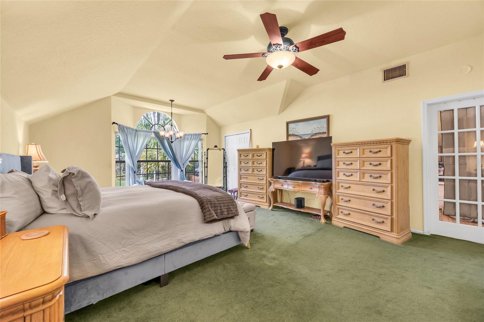 EDGEWOOD RANCHES - Residential