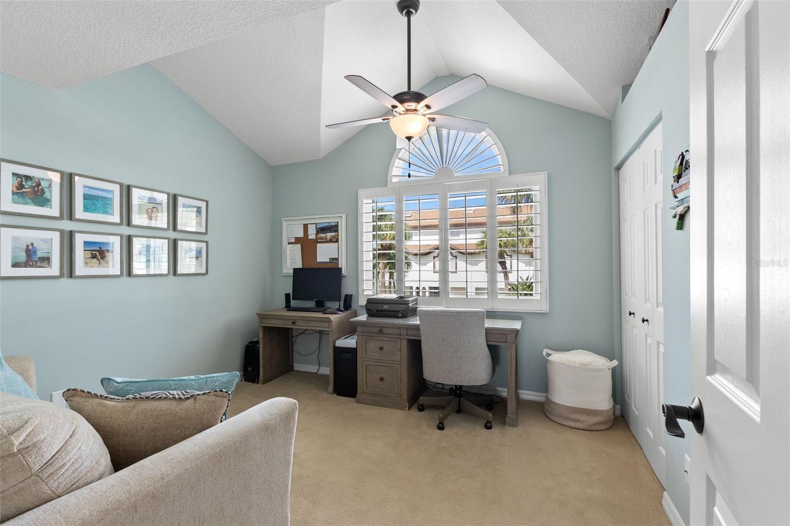 PALMS OF TIERRA - Residential
