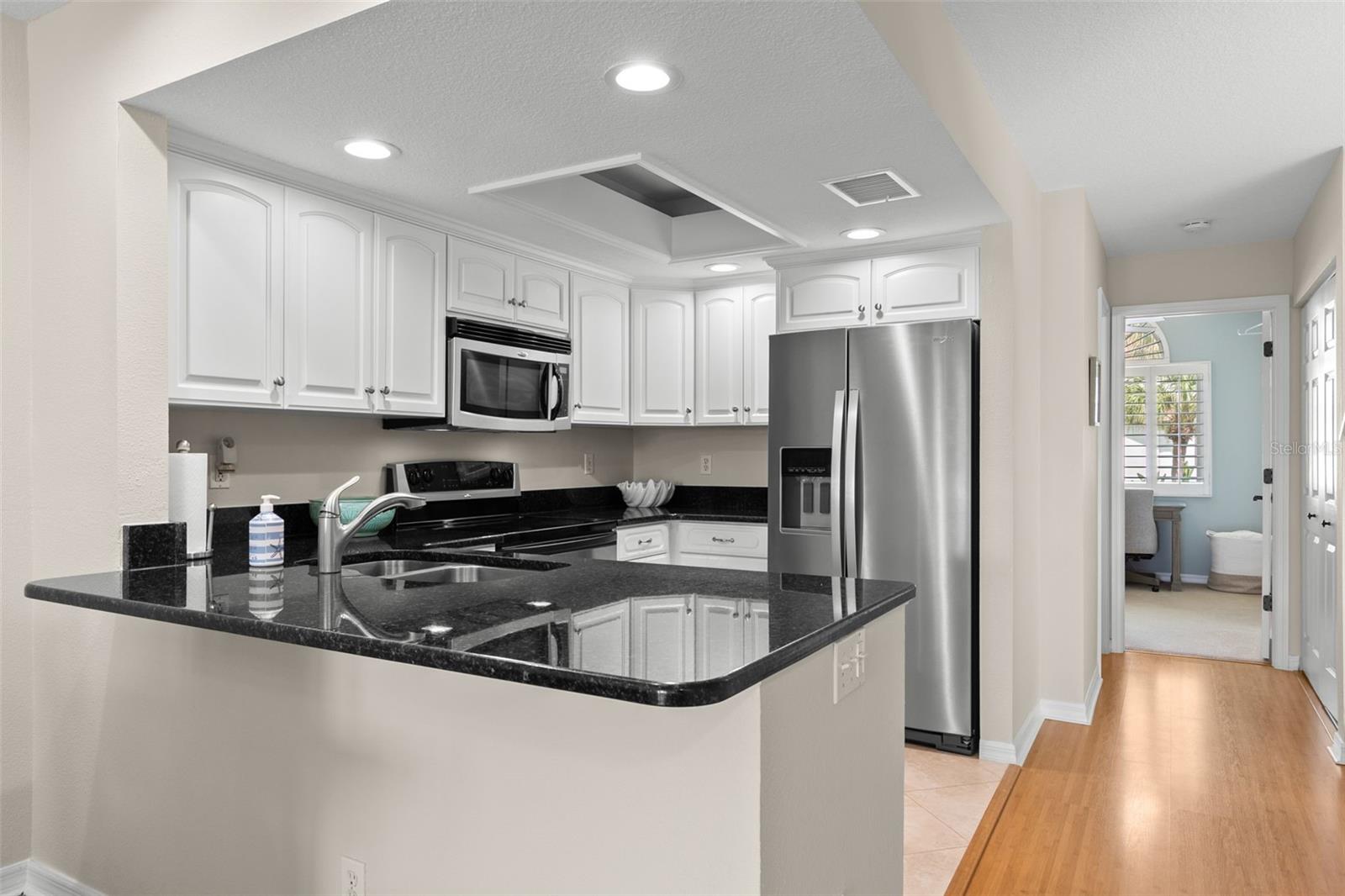 PALMS OF TIERRA - Residential