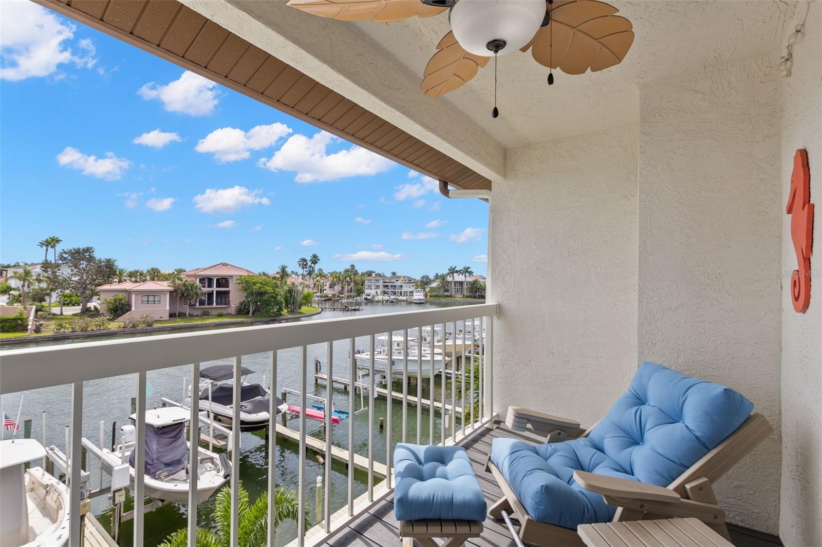 PALMS OF TIERRA - Residential