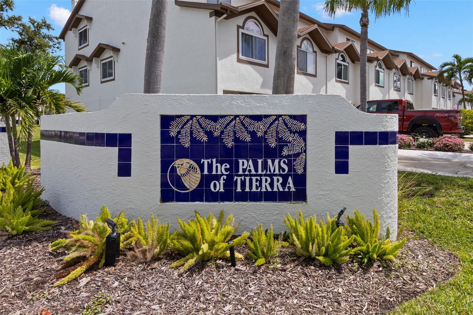PALMS OF TIERRA - Residential
