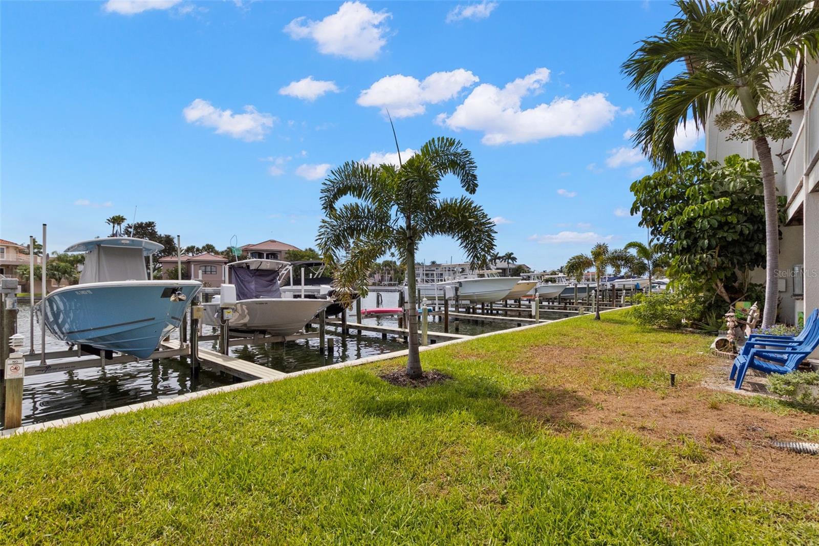 PALMS OF TIERRA - Residential