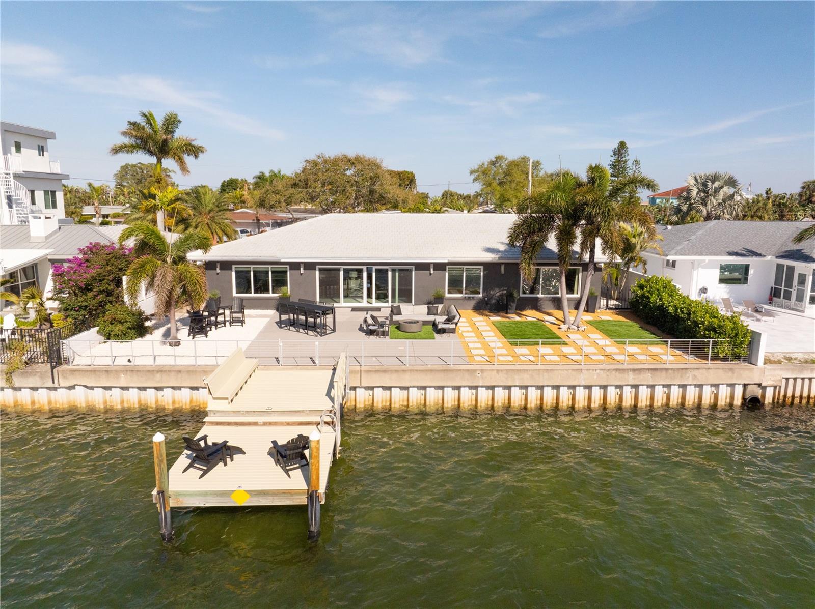 2599 W BAY ISLE DRIVE SE