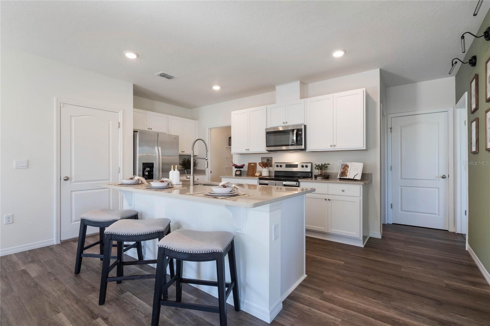 AVALON PARK TAVARES - Residential