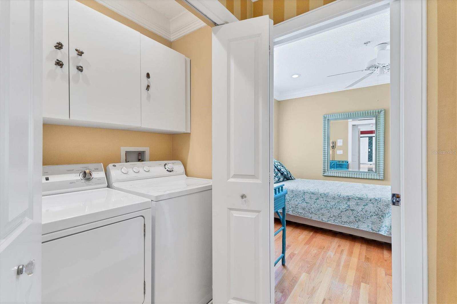 BRIDGEWATER TWNHMS - Residential