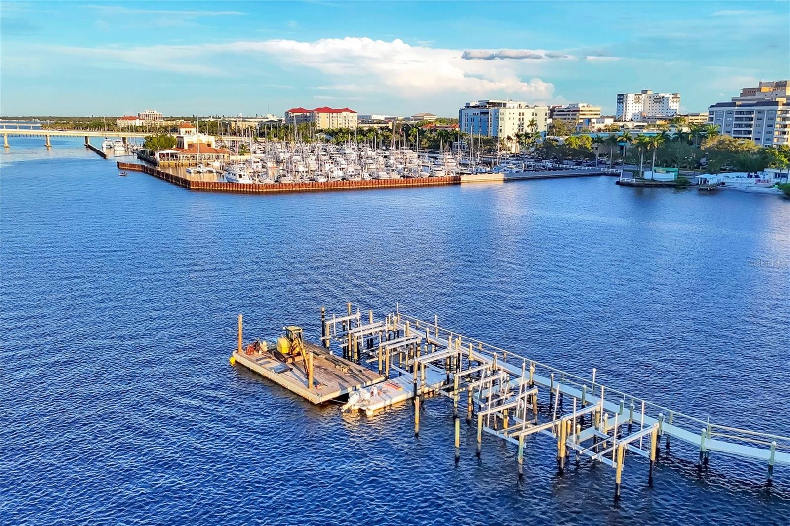 BRIDGEWATER TWNHMS - Residential