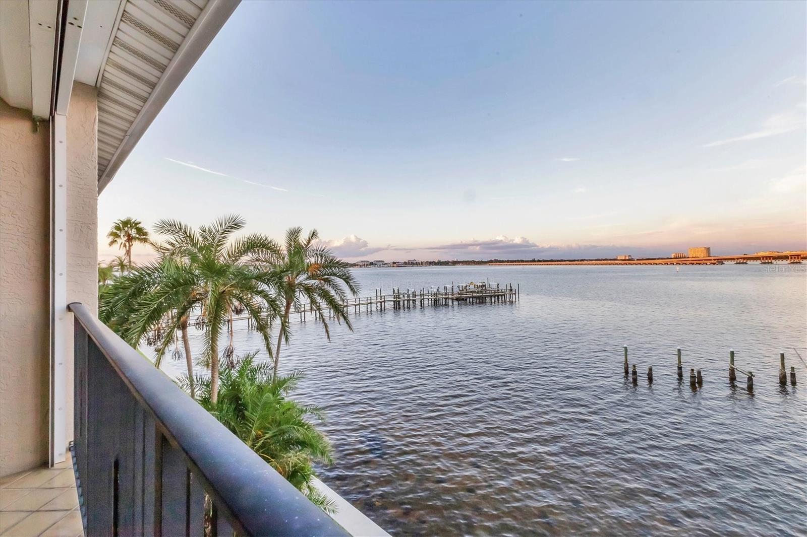 BRIDGEWATER TWNHMS - Residential