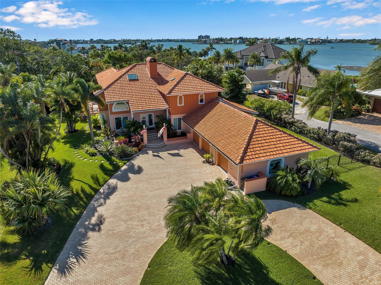 CARLTON ESTATES - Residential
