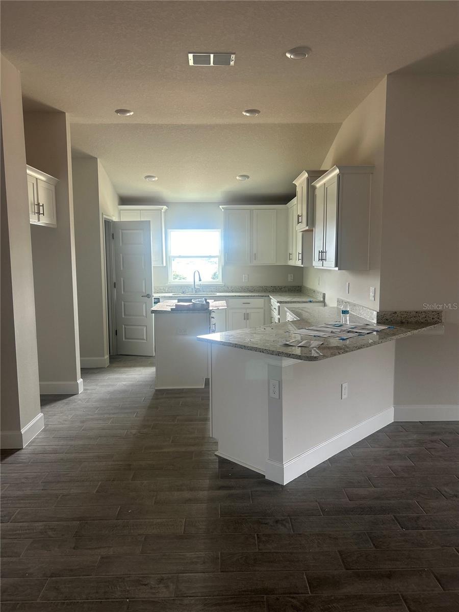 LAKE JULIANA ESTATES - Residential Lease