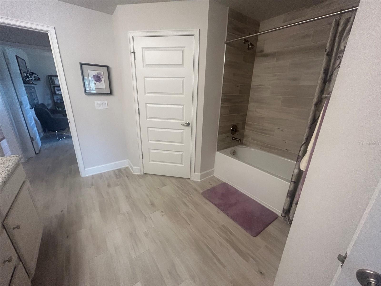 LAKE JULIANA ESTATES - Residential Lease