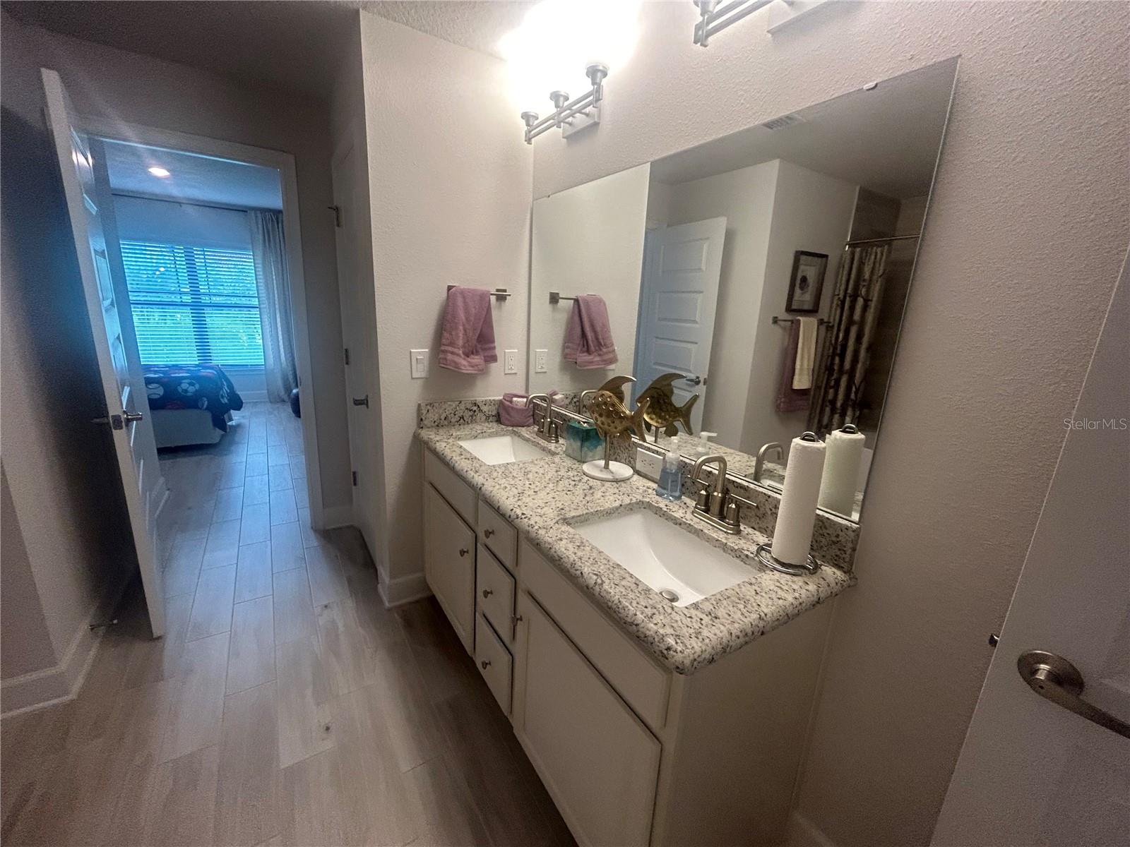 LAKE JULIANA ESTATES - Residential Lease