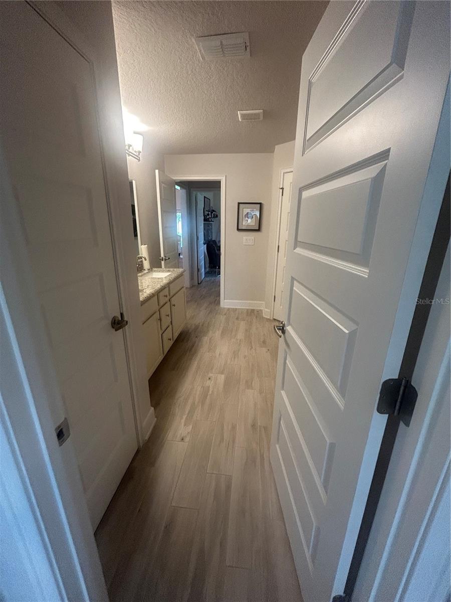 LAKE JULIANA ESTATES - Residential Lease