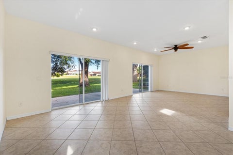 Tiny photo for 12366 NE 50th View, Oxford, FL 34484 (MLS # G5119419)