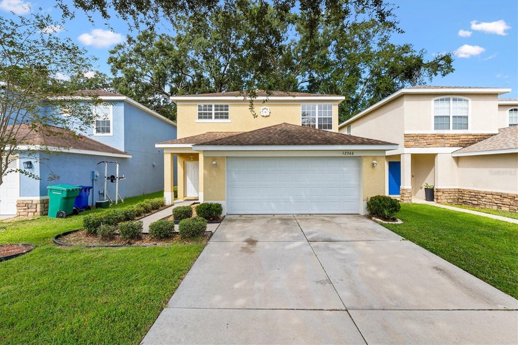 Photo of 12366 NE 50th View, Oxford, FL 34484 (MLS # G5119419)
