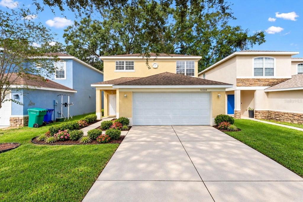 Photo of 12366 NE 50th View, Oxford, FL 34484 (MLS # G5119419)