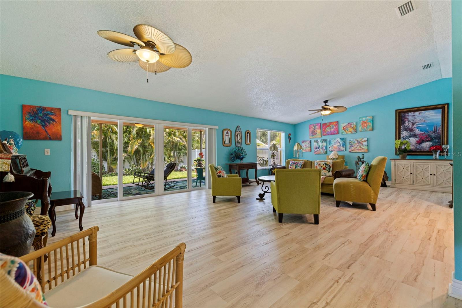 201 58TH AVENUE S