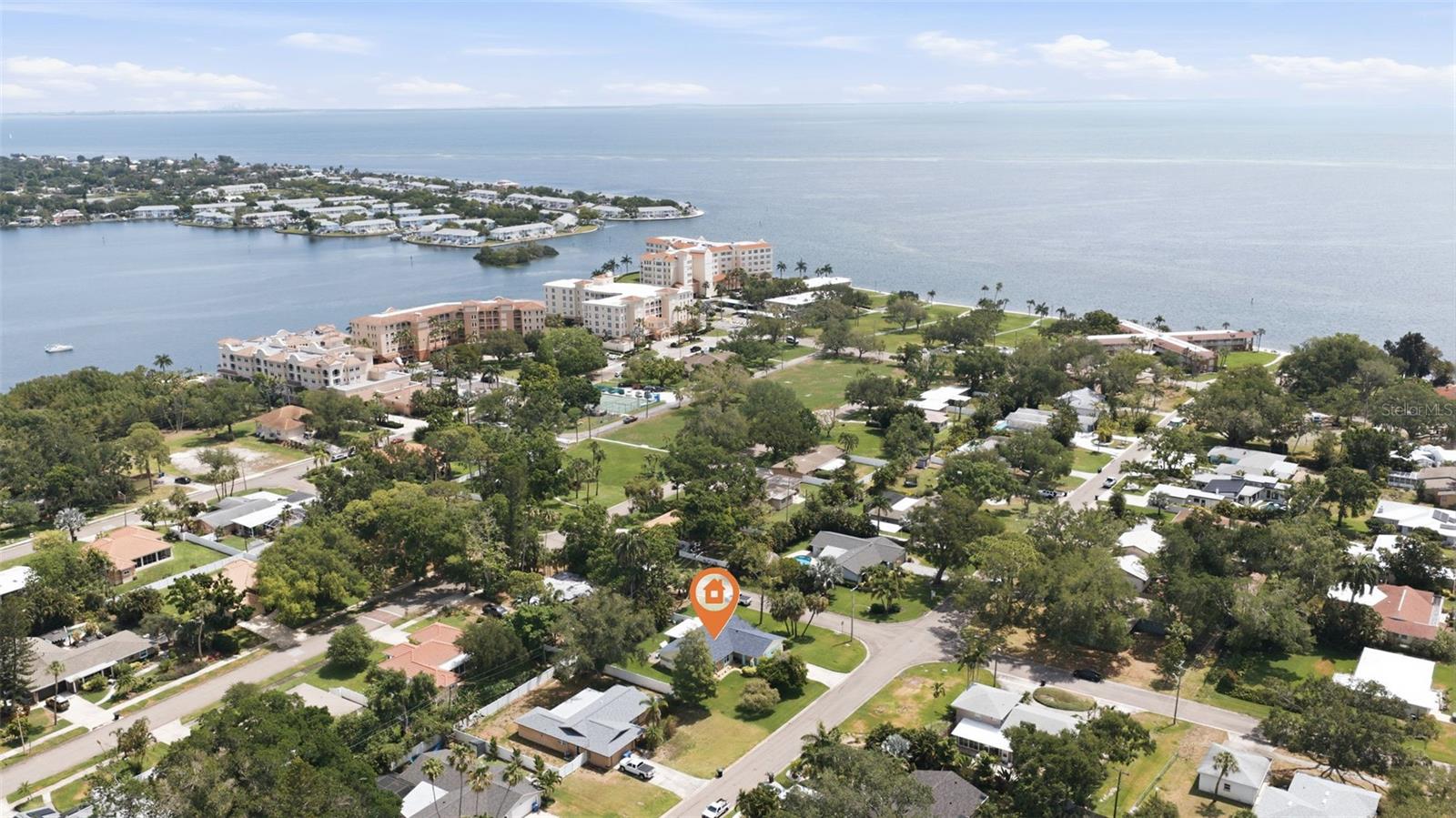 BAHAMA BEACH REP - Residential