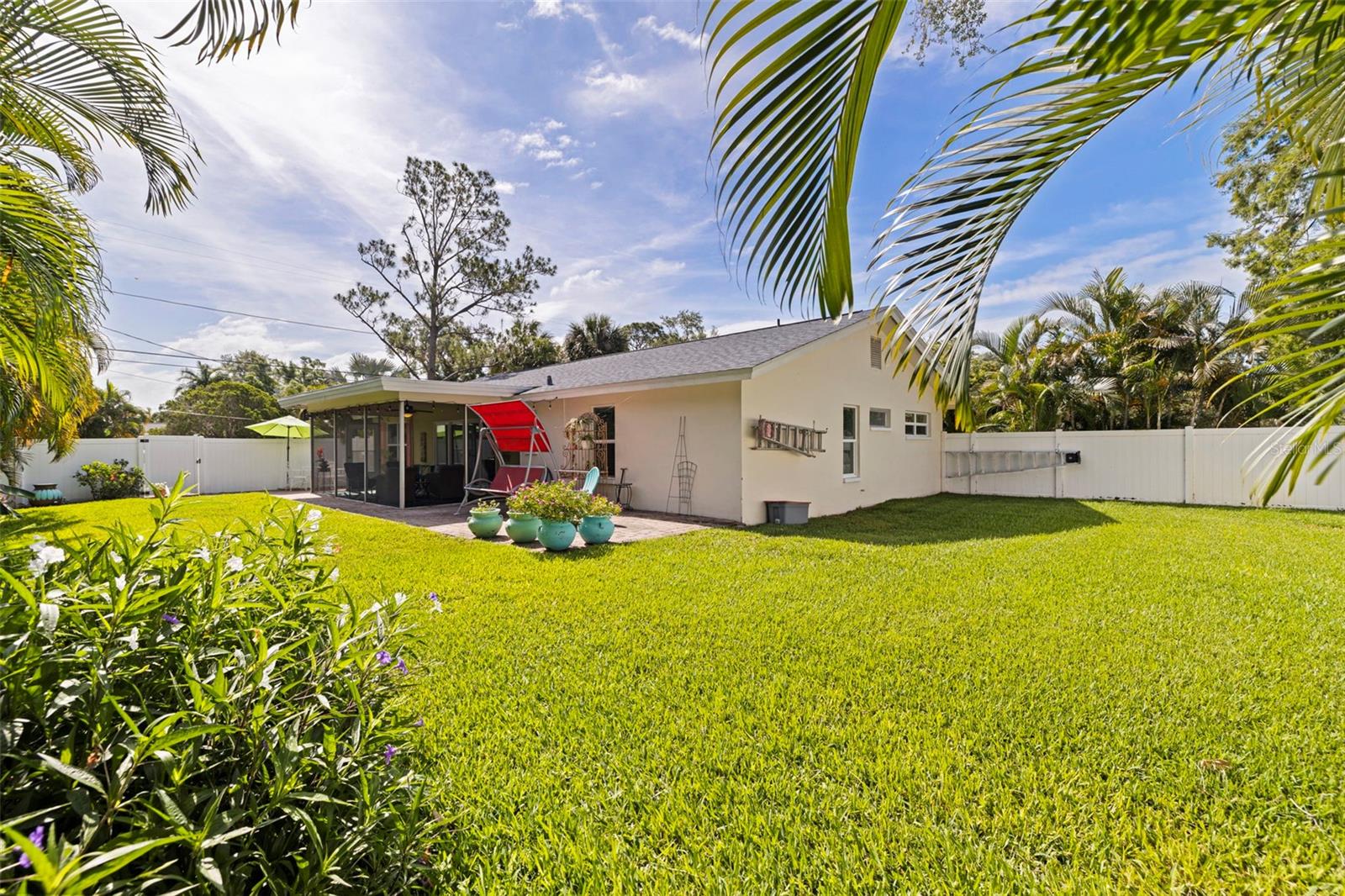 BAHAMA BEACH REP - Residential