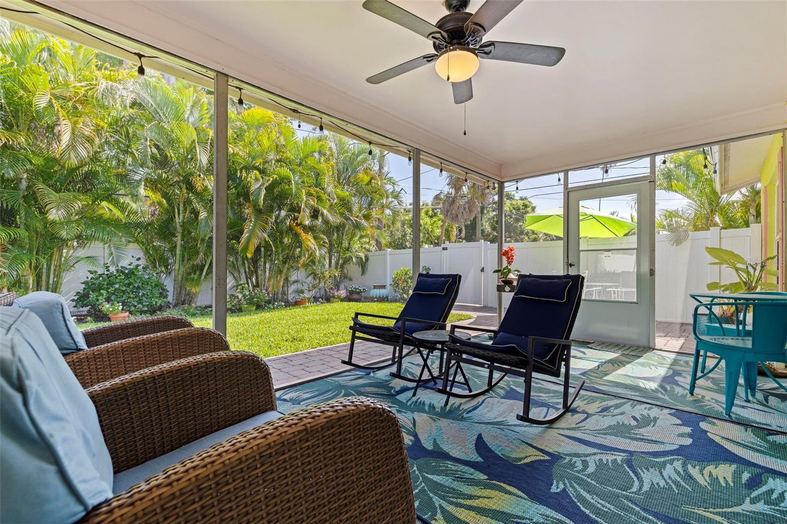 BAHAMA BEACH REP - Residential