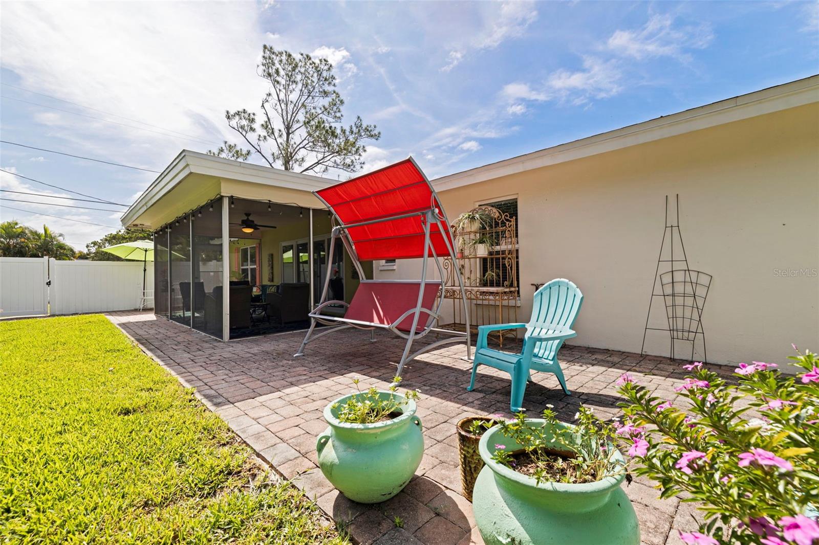 BAHAMA BEACH REP - Residential