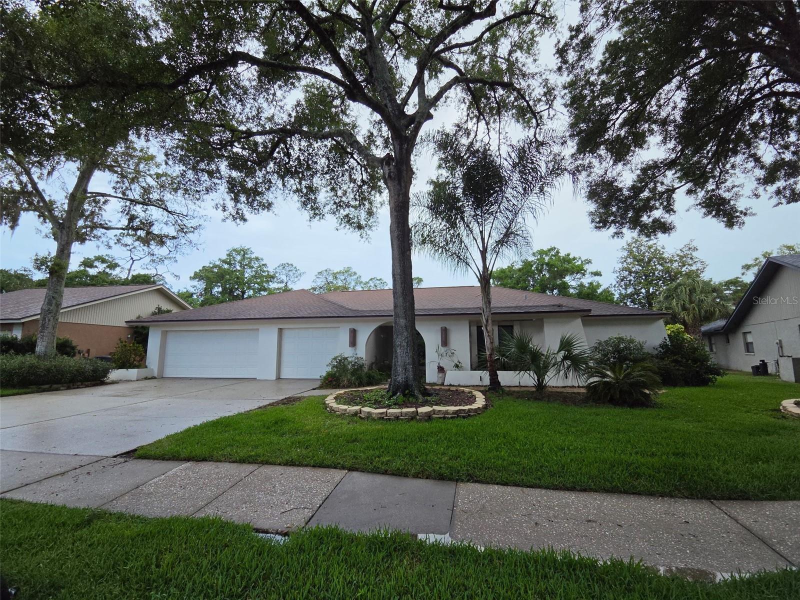 BRIARWICK - Residential