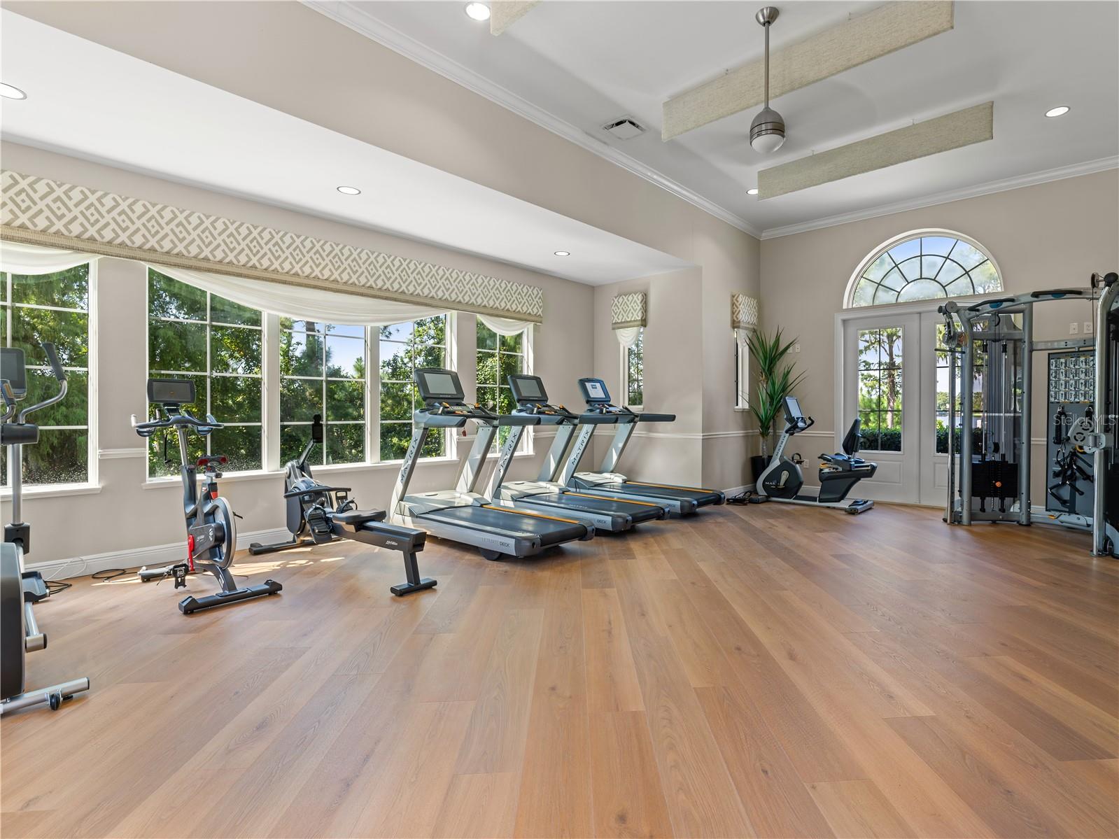 ROYAL CYPRESS PRESERVE - Residential Lease