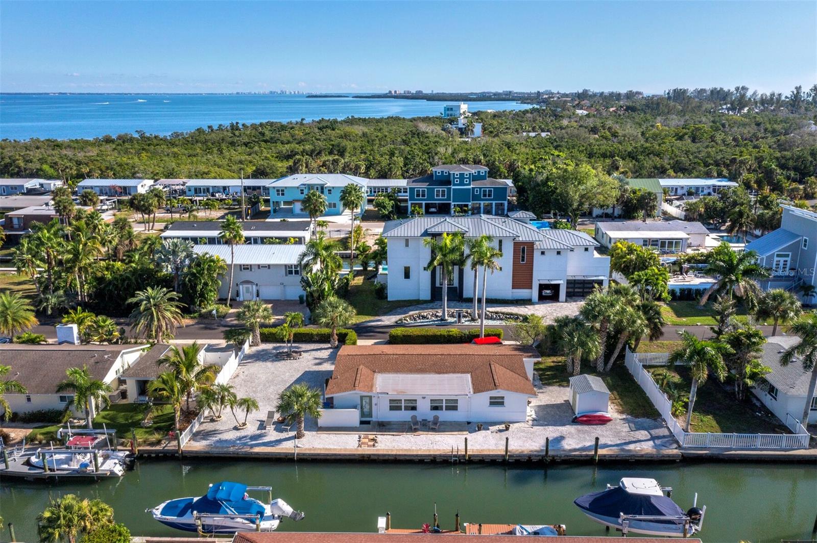 LONGBOAT KEY - Residential
