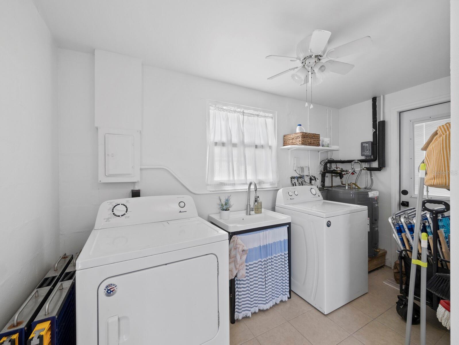 LONGBOAT KEY - Residential