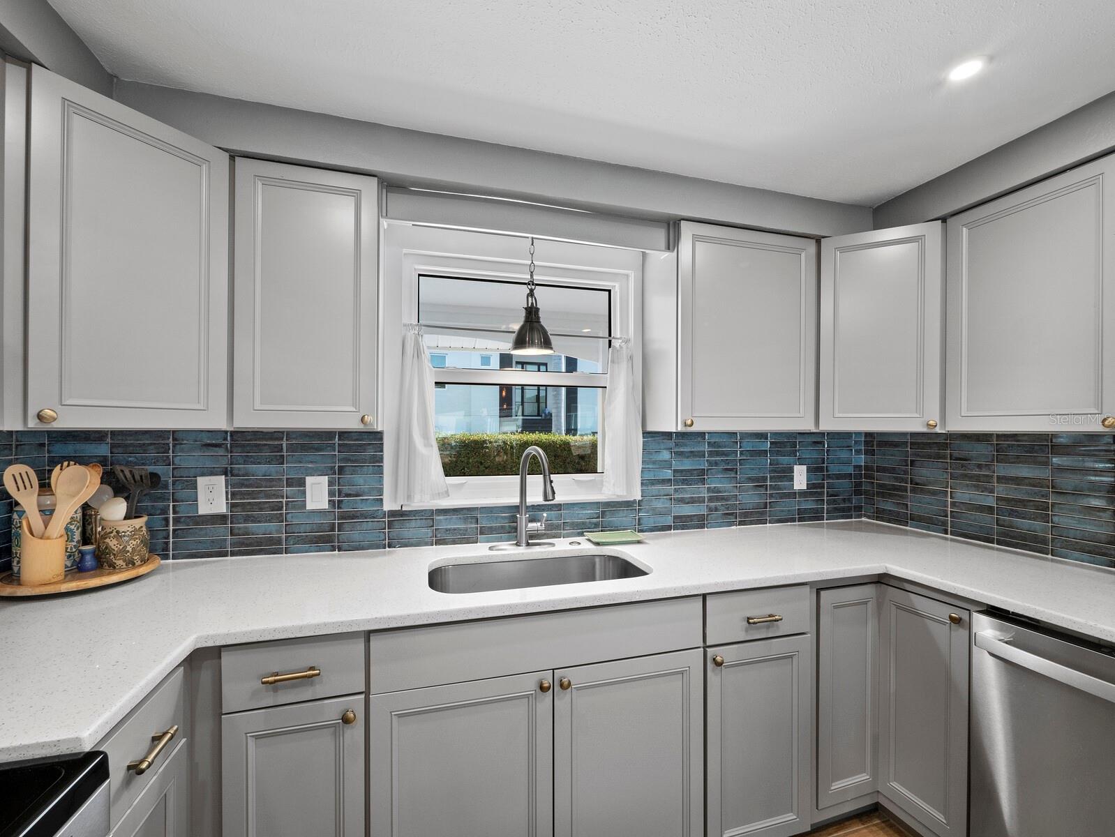 LONGBOAT KEY - Residential