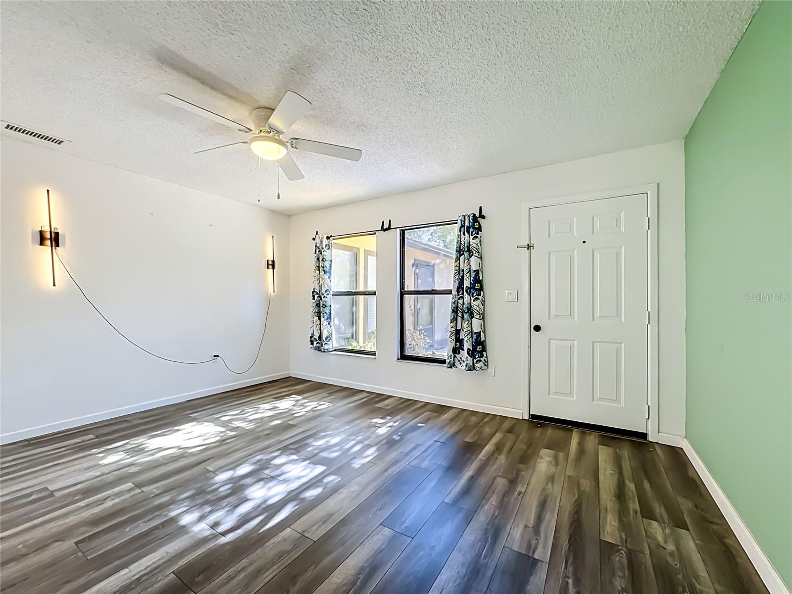 VIKING VILLAS - Residential