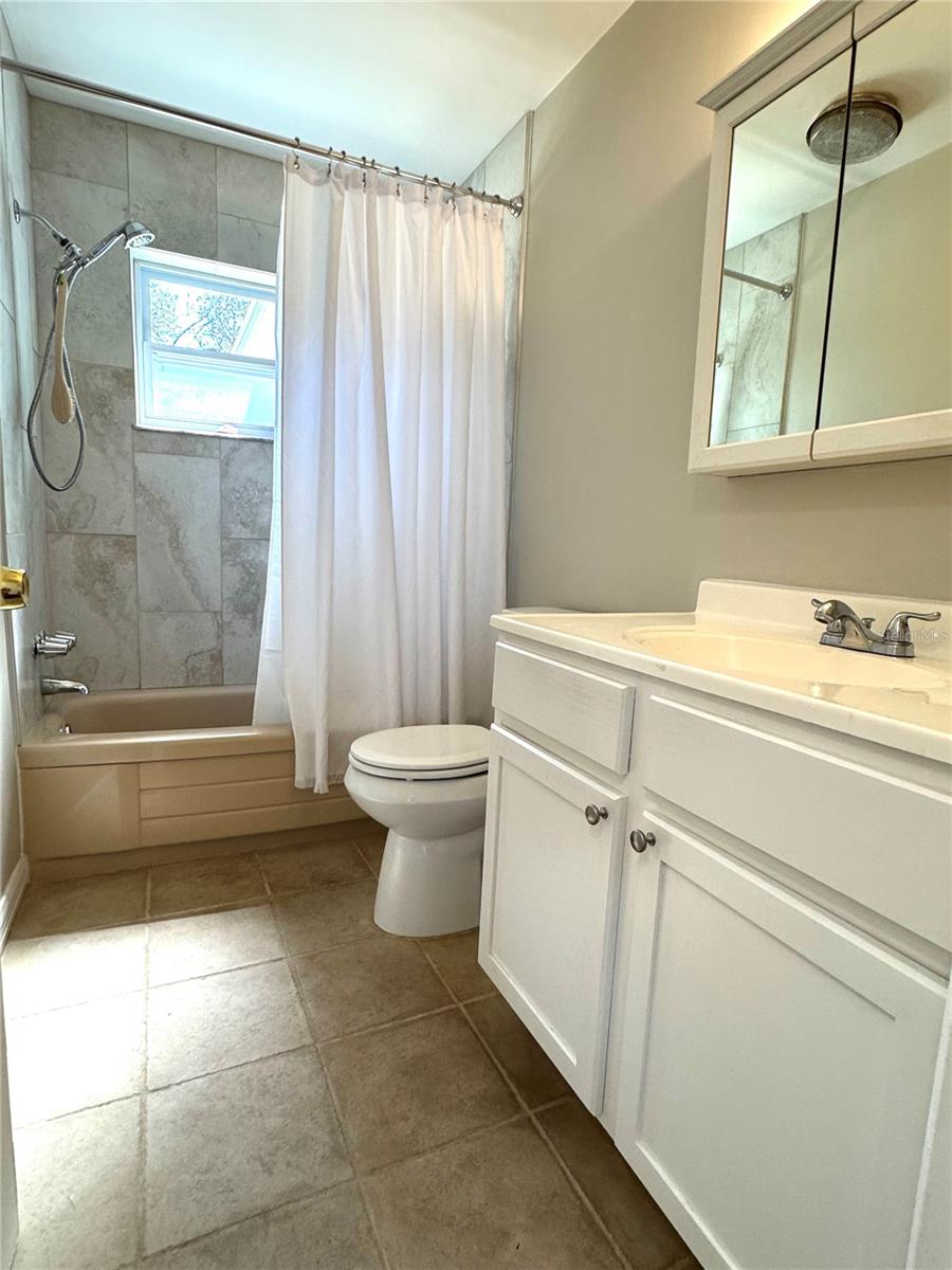 BEVERLY HILLS - Residential