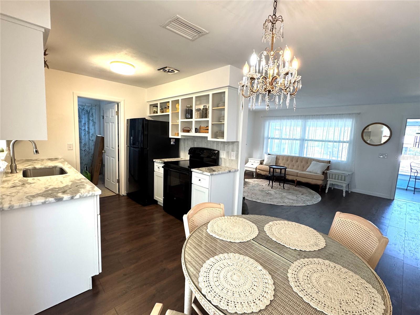 BEVERLY HILLS - Residential