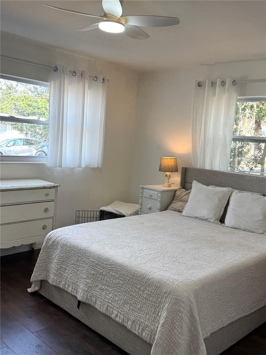 BEVERLY HILLS - Residential