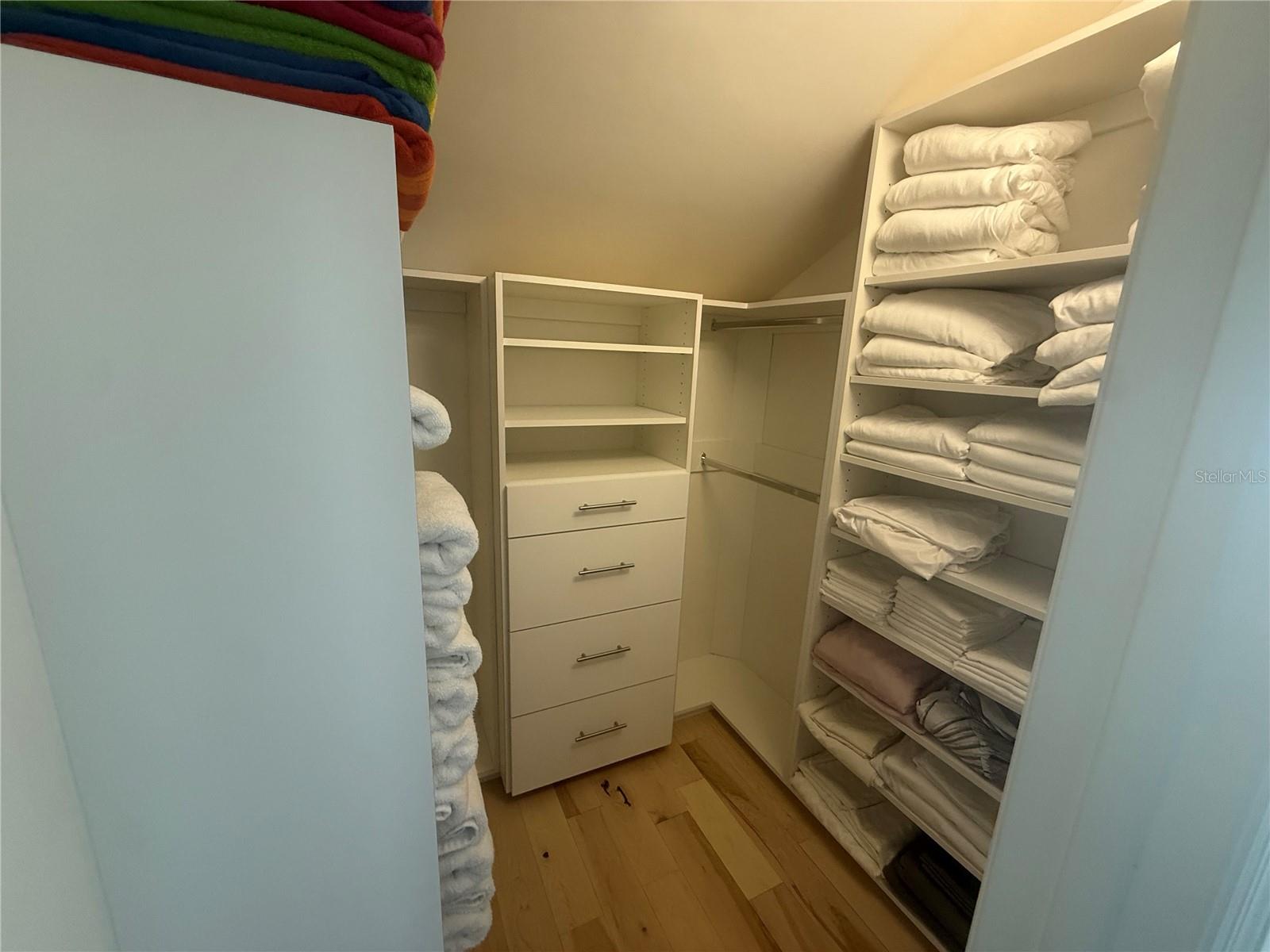 LAKEVIEW RESERVE 46/149 - Residential