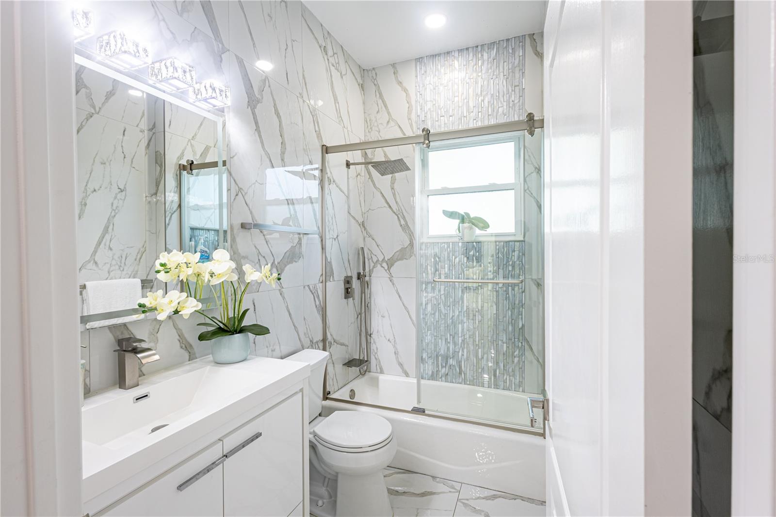 LAKEVIEW RESERVE 46/149 - Residential