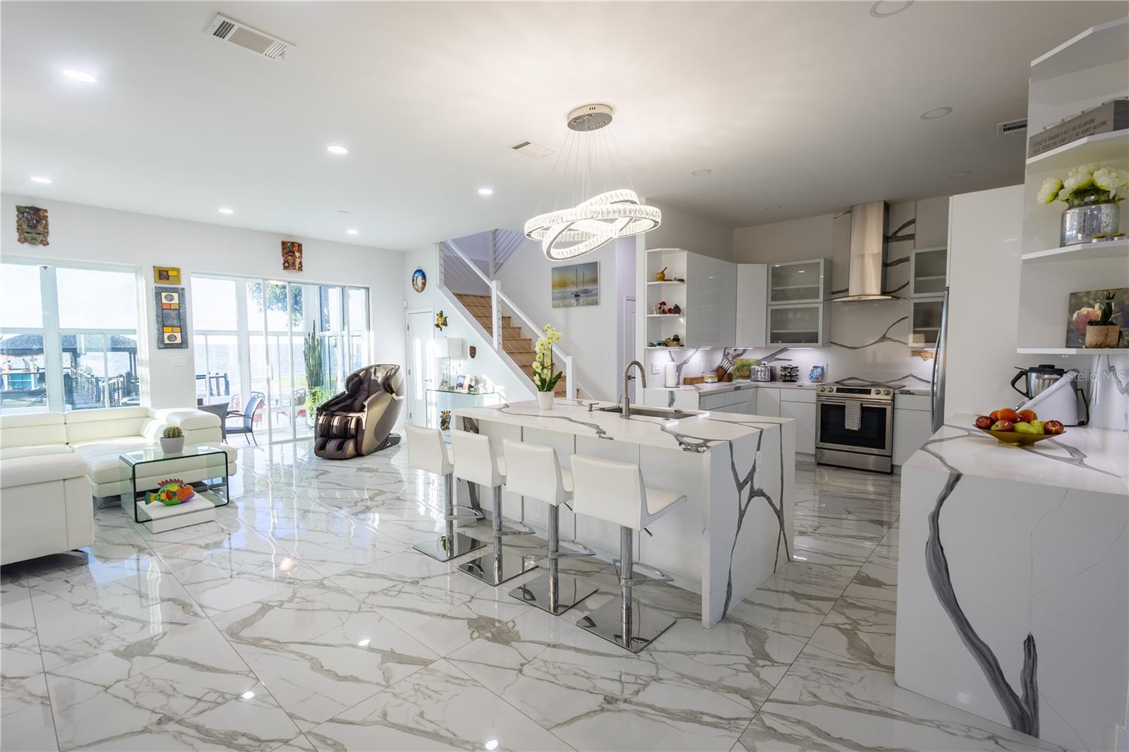 LAKEVIEW RESERVE 46/149 - Residential